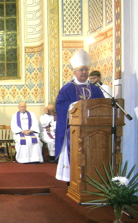 Msgr. dr. Franjo Komarica je predvodio sv. Misu zadusnicu i propovjedao
